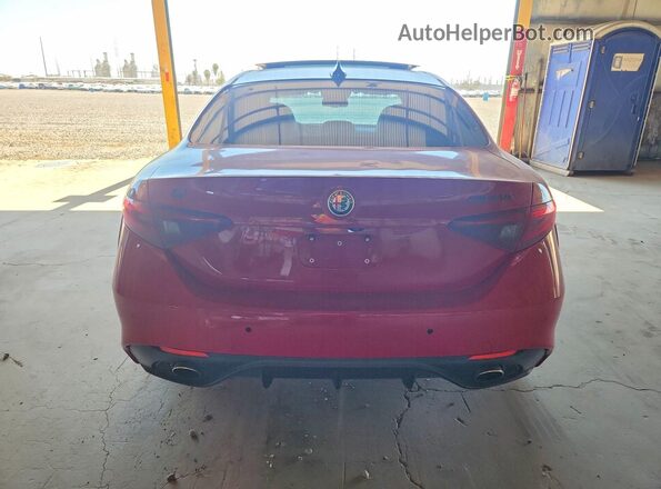 ZARFAECN8J7595755 2018 ALFA ROMEO GIULIA Red წინა სალონის ხედი