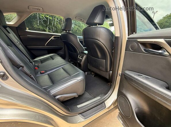 2T2BZMCA1HC091934 2017 LEXUS RX Серый Вид салона спереди