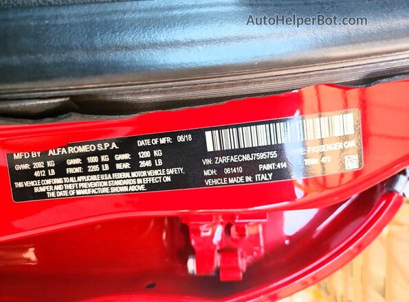 ZARFAECN8J7595755 2018 ALFA ROMEO GIULIA Red VIN კოდის სტიკერის ხედი