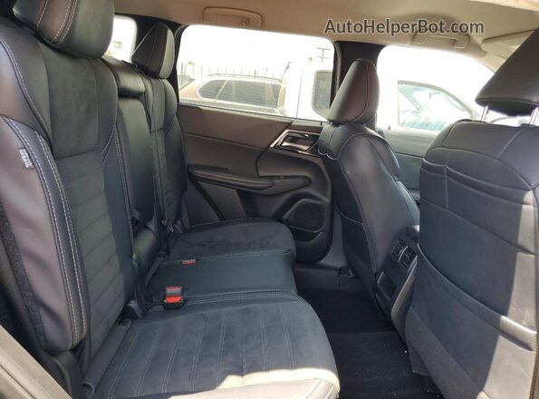 JA4J3VA86RZ080422 2024 MITSUBISHI OUTLANDER Charcoal ძრავის განყოფილების ხედი