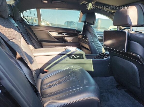 WBA7F2C50JG424686 2018 BMW 7 SERIES Black უკანა სალონის ხედი