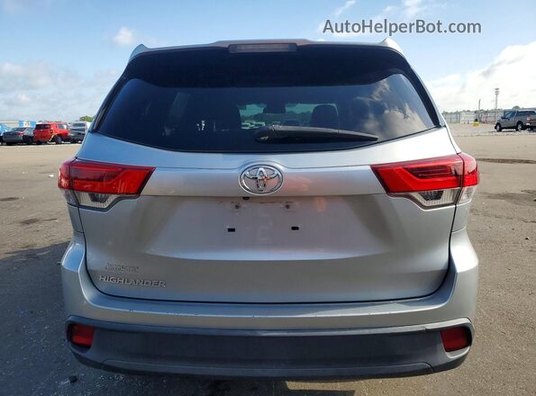 5TDZZRFHXJS243165 2018 TOYOTA HIGHLANDER Silver Vista interior delantera