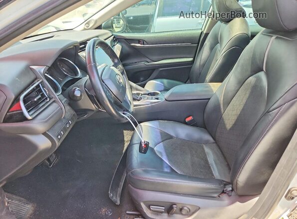 4T1B61HK1KU280764 2019 TOYOTA CAMRY White წინა პანელის ხედი