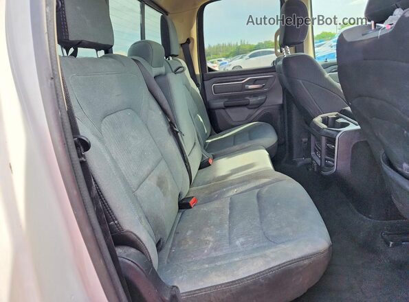 1C6RREBT7LN274876 2020 RAM 1500 White Вид задньої частини салону