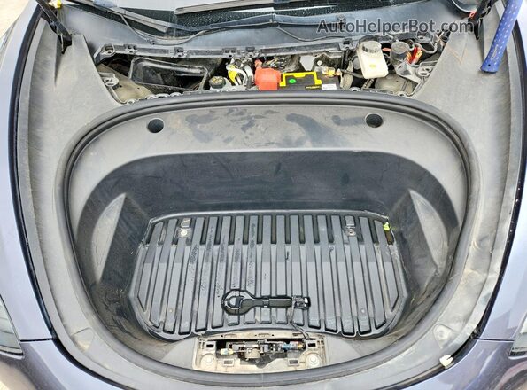 5YJ3E1EA7MF093886 2021 TESLA MODEL Gray Engine compartment view