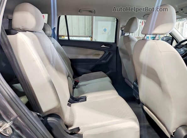 3VV0B7AX7KM095494 2019 VOLKSWAGEN TIGUAN Серый Вид подкапотного пространства