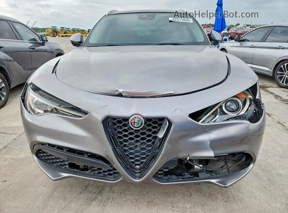 ZASFAKBN0J7B97991 2018 ALFA ROMEO STELVIO Gray Vista trasera