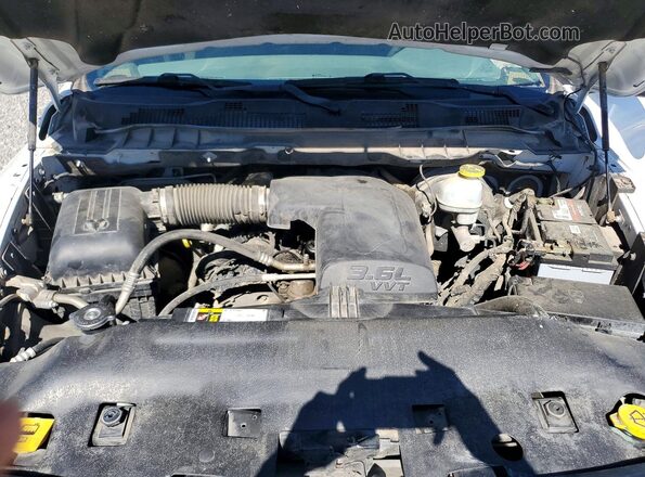 1C6RR7GG3KS688681 2019 RAM 1500 White Вид підкапотного простору