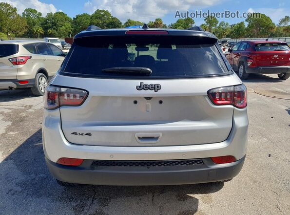 3C4NJDCN4TT188174 2026 JEEP COMPASS Silver Rear view