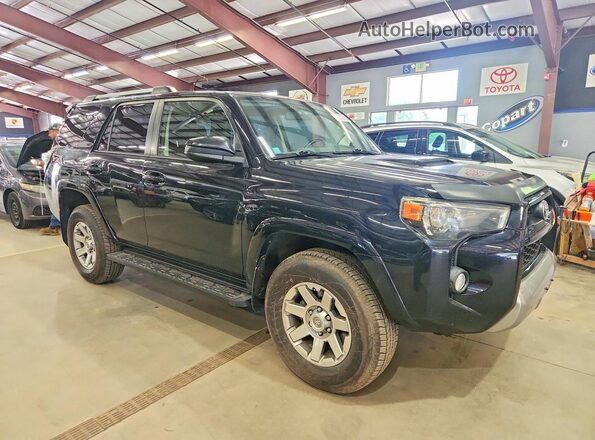 JTEBU5JRXG5372056 2016 TOYOTA 4RUNNER Черный Вид спереди