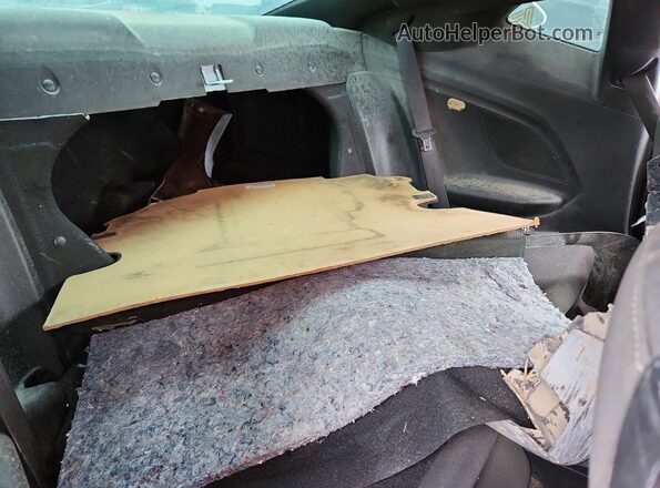 1G1FB1RX7J0113254 2018 CHEVROLET CAMARO Blue Rear interior view