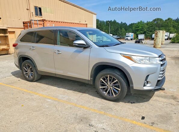 5TDKZRFH4KS550625 2019 TOYOTA HIGHLANDER Silver Вид спереду