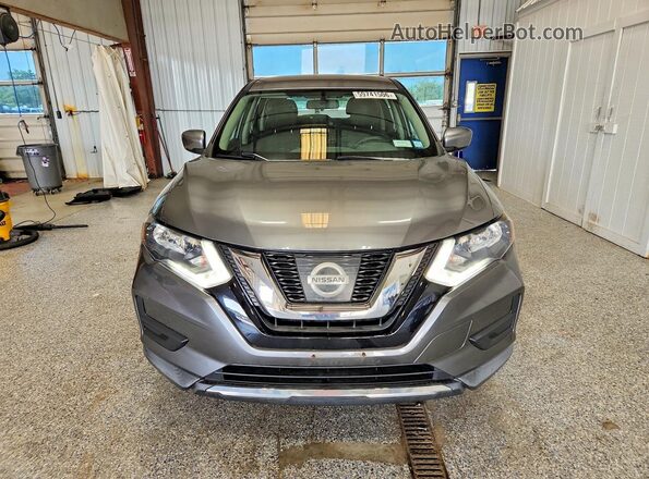 KNMAT2MVXHP576002 2017 NISSAN ROGUE Серый Вид сзади