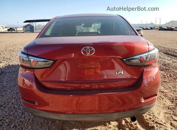 3MYDLBYV2HY187037 2017 TOYOTA YARIS Red Սալոնի դիմացի տեսք