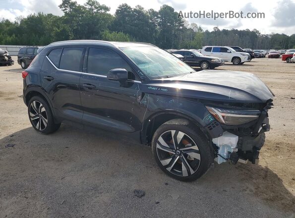 YV4L12UE2S2486066 2025 VOLVO XC40 Black Դիմացի տեսք