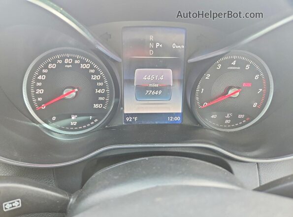 WDDWF4JB9HR252777 2017 MERCEDES-BENZ C White Հետևի նստատեղերի տեսք