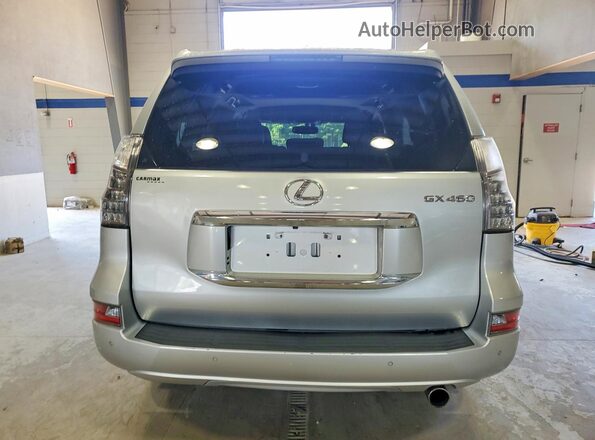 JTJBM7FX5G5133230 2016 LEXUS GX Silver Front interior view