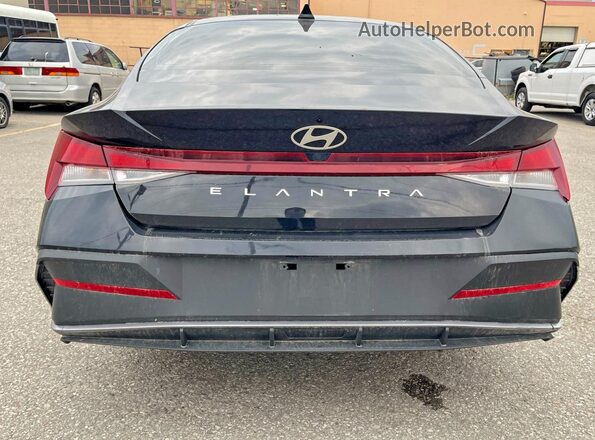 KMHLM4DGXRU775987 2024 HYUNDAI ELANTRA Black Սալոնի 360 աստիճան տեսք