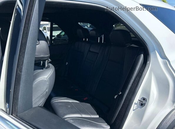 4JGFB5KB7NA705889 2022 MERCEDES-BENZ GLE White Widok z tyłu