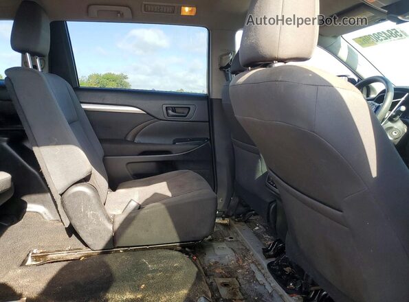 5TDZZRFHXJS243165 2018 TOYOTA HIGHLANDER Silver Vista del compartimento del motor