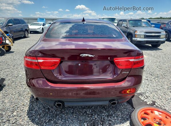 SAJAR4BG9HA972697 2017 JAGUAR XF Burgundy Widok wnętrza z przodu