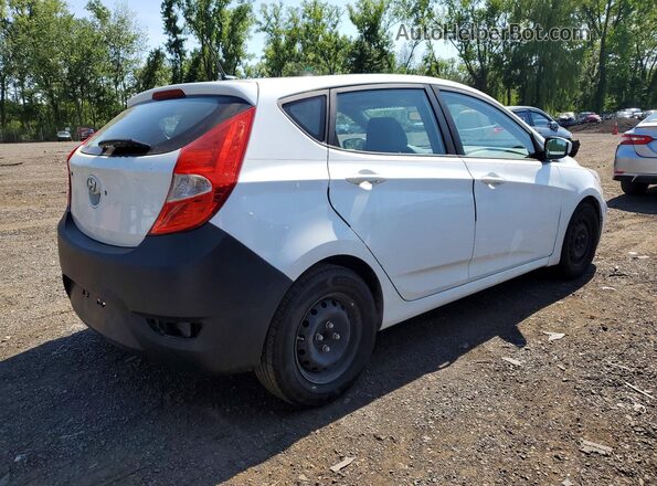KMHCT5AE4HU310941 2017 HYUNDAI ACCENT White Front right