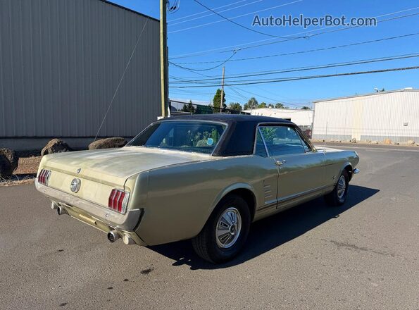 6F07C303951 1966 FORD MUSTANG Green Widok z przodu