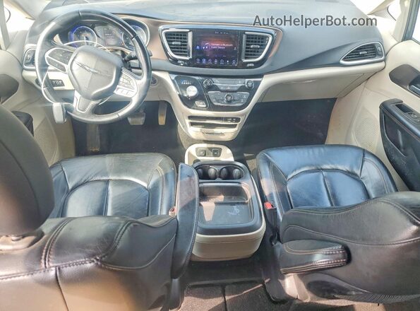2C4RC1BG3HR506681 2017 CHRYSLER PACIFICA Gray Vista del cuadro de instrumentos