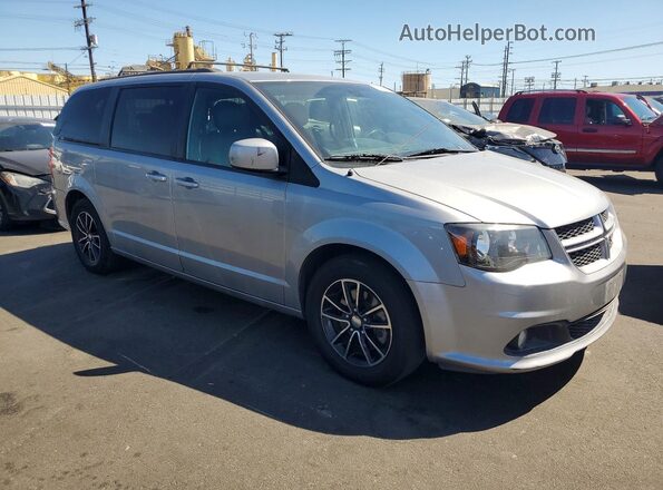 2C4RDGEG6JR283926 2018 DODGE GRAND Silver Вид спереду