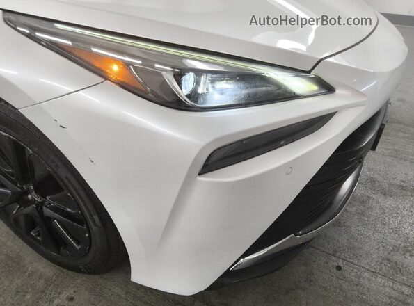 JTDAAAAA6NA004764 2022 TOYOTA MIRAI White 