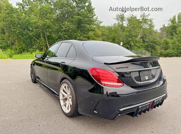 55SWF6EB8JU262453 2018 MERCEDES-BENZ C Black Առջևի աջ