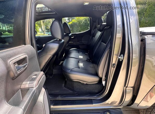 3TMCZ5ANXKM239629 2019 TOYOTA TACOMA Charcoal წინა სალონის ხედი