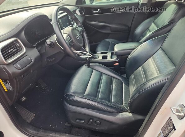 5XYPG4A3XHG321947 2017 KIA SORENTO White Widok deski rozdzielczej