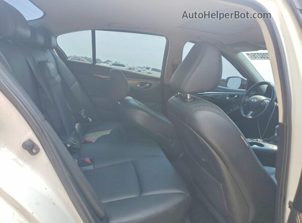 JN1EV7AR5HM837976 2017 INFINITI Q50 White Սալոնի հետևի տեսք