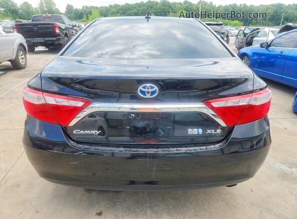 4T1BD1FK7HU228198 2017 TOYOTA CAMRY Черный Вид салона спереди