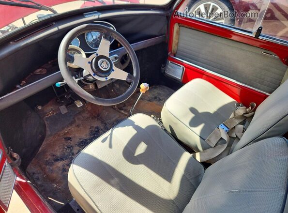 CA2S7L839218 1966 MINI COOPER Красный Вид панели приборов