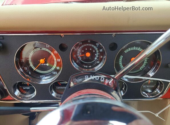 CS147B135104 1967 CHEVROLET UK Красный Вид щитка приборов