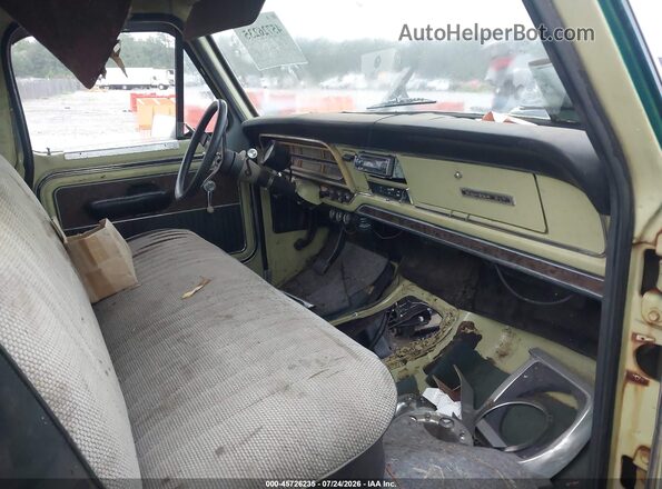 F10GCH54093 1970 FORD F100 Green Вид салону спереду