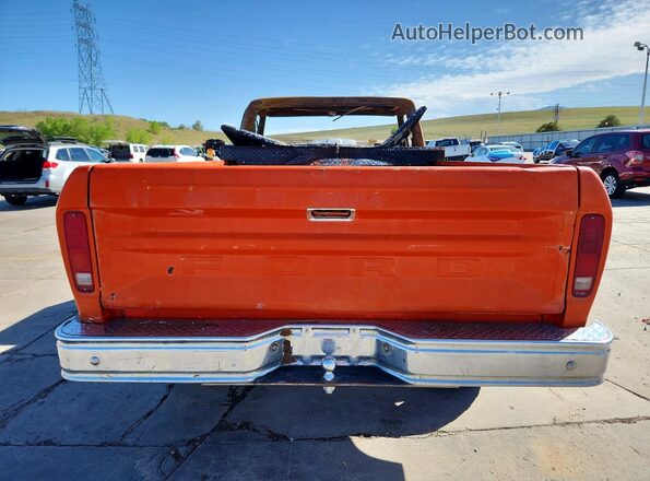 F14BRFA5215 1979 FORD F150 Orange Vista trasera