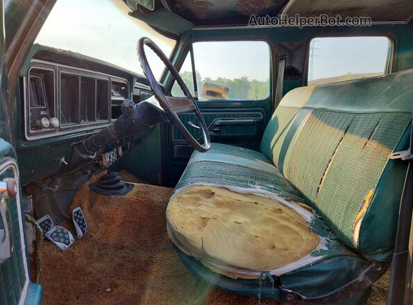 F35JCY23119 1977 FORD F350 Green წინა სალონის ხედი