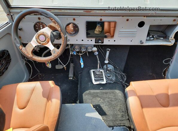 FC883 1962 INTERNATIONAL SCOUT Gray Առջևի վահանակի տեսք
