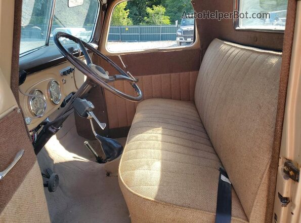 GA67031 1937 FORD PICK Tan Vista interior delantera