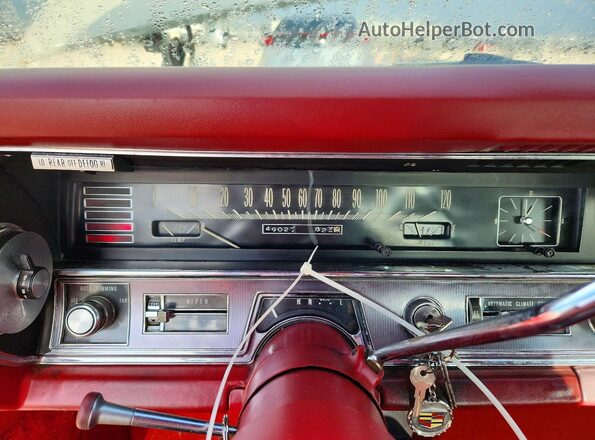 H7245567 1967 CADILLAC ELDORADO White Widok zestawu wskaźników