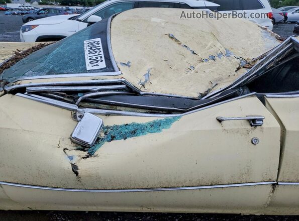 J8266777 1968 CADILLAC DEVILLE Cream წინა სალონის ხედი