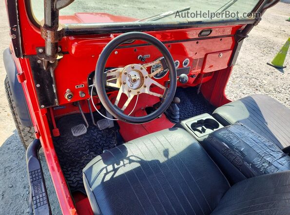 J8F83AA001505 1978 JEEP JEEP Red Вид панелі приладів