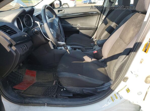 JA32U2FU3HU602946 2017 MITSUBISHI LANCER White Widok wnętrza z przodu
