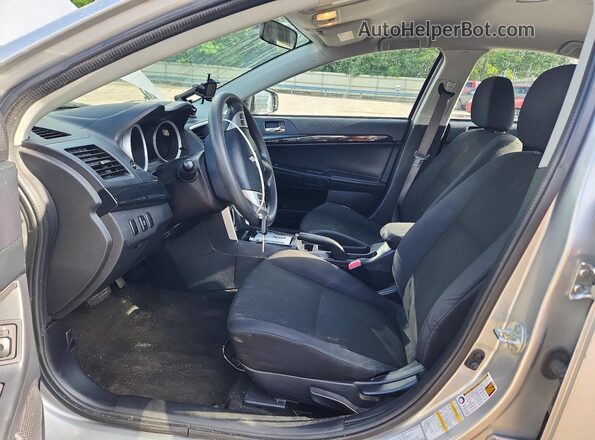 JA32U2FU6HU004687 2017 MITSUBISHI LANCER Silver Սալոնի դիմացի տեսք
