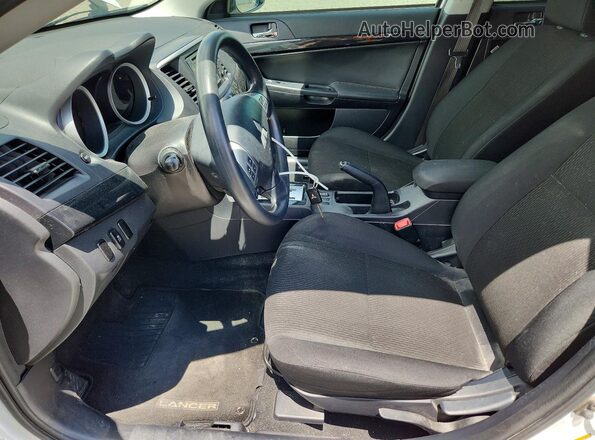 JA32V2FW7HU009489 2017 MITSUBISHI LANCER White Սալոնի դիմացի տեսք
