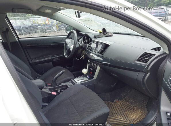 JA32V2FW8GU002954 2016 MITSUBISHI LANCER White Front interior view