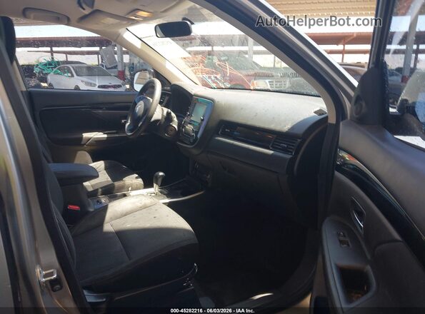 JA4AD2A32KZ008266 2019 MITSUBISHI OUTLANDER Gray Вид салону спереду